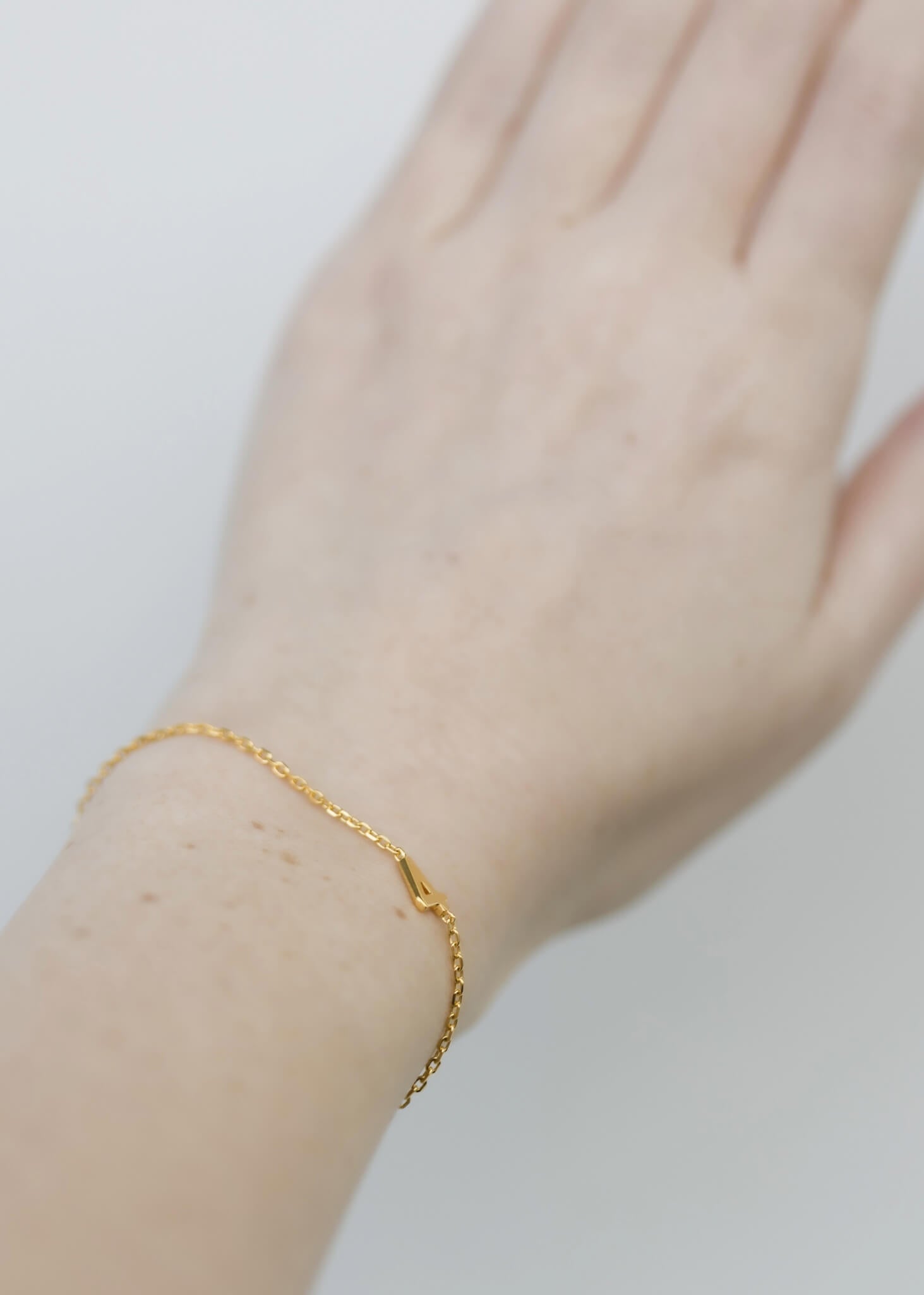 SMALL NUMBER BRACELET PURE 18K GOLD