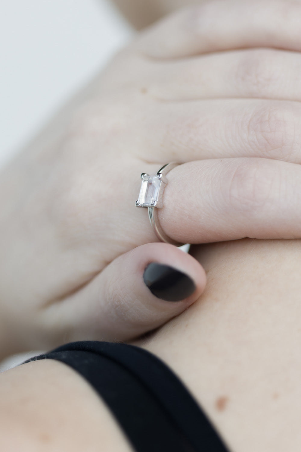 ZIP RING GOLD CLEAR QUARTZ