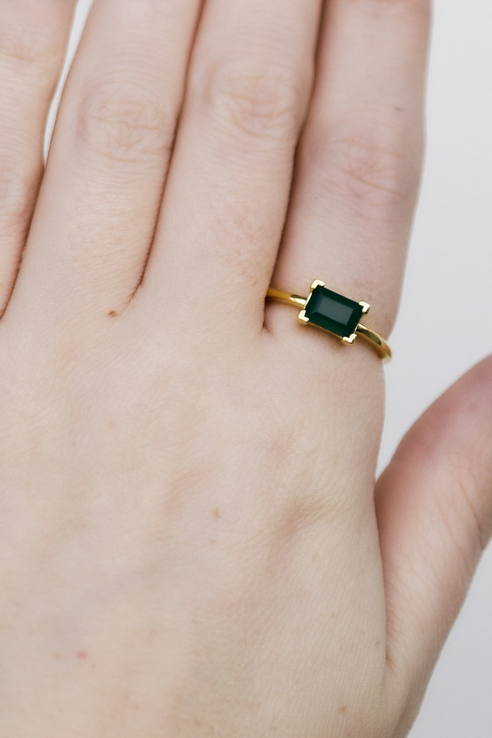 ZIP RING GOLD GREEN ONYX